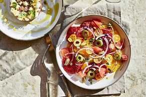 Kimpton Armory Hotel Bozeman by IHG