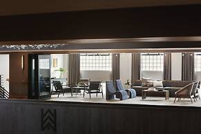 Kimpton Armory Hotel Bozeman by IHG