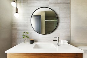 Kimpton Armory Hotel Bozeman by IHG