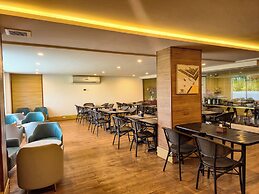 HT9 HOTEL