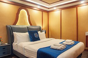 HT9 HOTEL