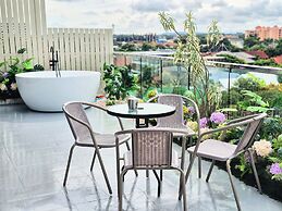 HT9 HOTEL