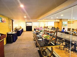 HT9 HOTEL
