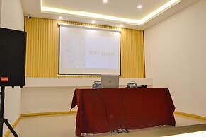 HT9 HOTEL