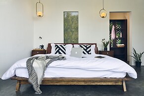 Minimalist Poshtel and Suites - Hostel