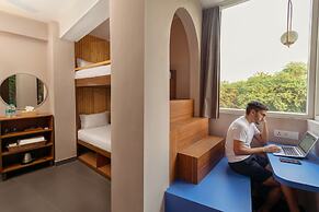 Minimalist Poshtel and Suites - Hostel
