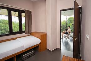 Minimalist Poshtel and Suites - Hostel