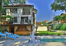 Sofi Platinum Villa & Spa
