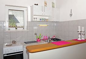 Apartment Sweet Romantic