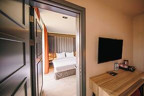 Sandali Metekhi Boutique Hotel