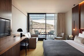 The Lynx Mountain Resort