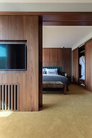 The Lynx Mountain Resort