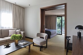 The Lynx Mountain Resort