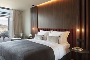 The Lynx Mountain Resort