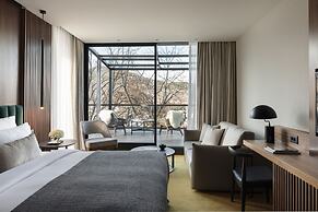 The Lynx Mountain Resort