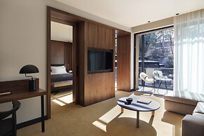 The Lynx Mountain Resort