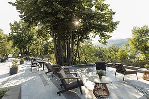 The Lynx Mountain Resort