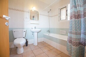 Luxury 4 Bedroom Villa With Private Pool, Sotira Villa 1301