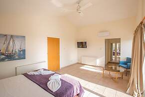 Luxury 4 Bedroom Villa With Private Pool, Sotira Villa 1301
