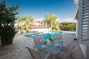 Luxury 4 Bedroom Villa With Private Pool, Sotira Villa 1301