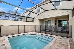 Luxury 4 Bedroom Townhome on Solara Resort, Orlando Townhome 3104