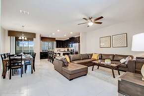 Luxury 4 Bedroom Townhome on Solara Resort, Orlando Townhome 3104