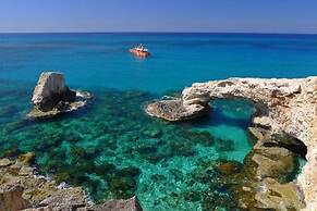 Cyprus Villa Near the Beach, Sotira Villa 1001