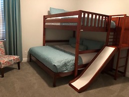 Beautiful Mansion With Private Pool, Close to Disney, Orlando Mansion 