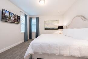 Beautiful Mansion With Private Pool, Close to Disney, Orlando Mansion 