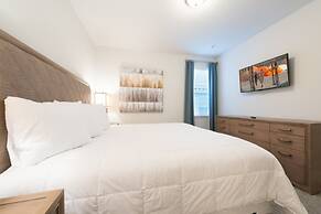 Beautiful Mansion With Private Pool, Close to Disney, Orlando Mansion 