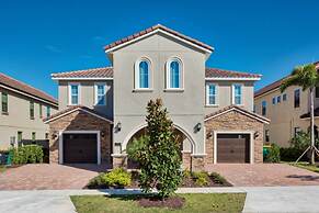 Beautiful Mansion With Private Pool, Close to Disney, Orlando Mansion 