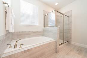 Beautiful Mansion With Private Pool, Close to Disney, Orlando Mansion 