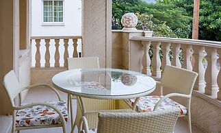 Imagine Renting Your Own 5-star Private Cyprus Villa on the Beach, Pap