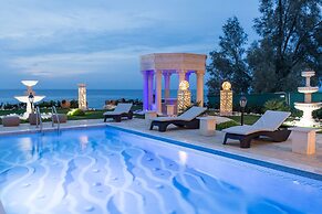 Imagine Renting Your Own 5-star Private Cyprus Villa on the Beach, Pap