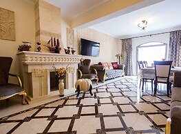 Imagine Renting Your Own 5-star Private Cyprus Villa on the Beach, Pap