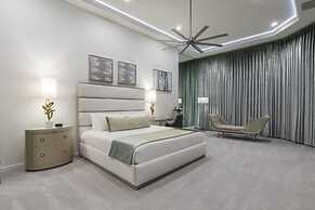 Beautiful Mansion With Private Pool, Close to Disney, Orlando Mansion 