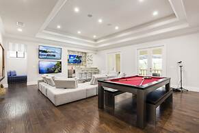 Beautiful Mansion With Private Pool, Close to Disney, Orlando Mansion 