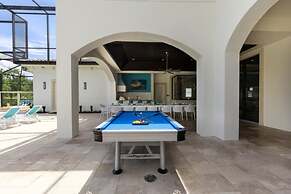 Beautiful Mansion With Private Pool, Close to Disney, Orlando Mansion 