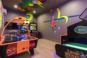 Beautiful Mansion With Private Pool, Close to Disney, Orlando Mansion 