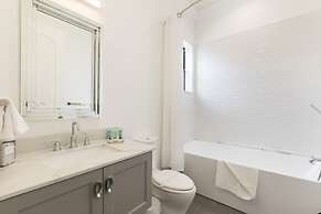 Beautiful Mansion With Private Pool, Close to Disney, Orlando Mansion 