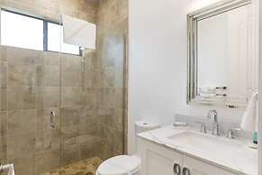 Beautiful Mansion With Private Pool, Close to Disney, Orlando Mansion 