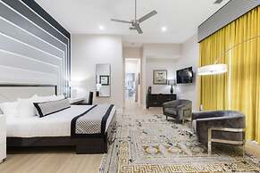 Beautiful Mansion With Private Pool, Close to Disney, Orlando Mansion 