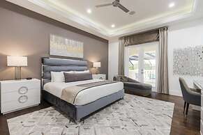 Beautiful Mansion With Private Pool, Close to Disney, Orlando Mansion 