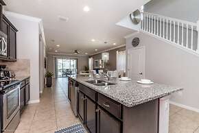 Beautiful Villa With Private Pool, Close to Disney, Orlando Villa 2641