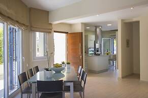 Cyprus Villa Near the Beach, Paralimni Villa 1098