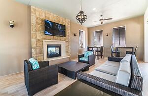 Beautiful Villa With Private Pool, Close to Disney, Orlando Villa 1835