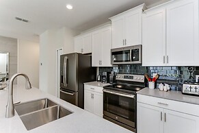 Rent a Luxury Townhome on Storey Lake Resort, Minutes From Disney, Orl