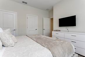 Rent a Luxury Townhome on Storey Lake Resort, Minutes From Disney, Orl