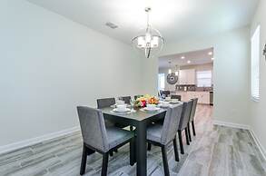 Beautiful Villa With Private Pool, Close to Disney, Orlando Villa 1819
