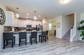 Beautiful Villa With Private Pool, Close to Disney, Orlando Villa 1819